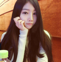 我们的爱情只能用酸楚来形容_漂亮伤感的美女QQ头像