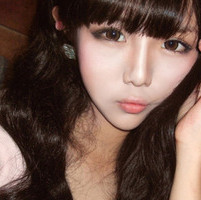 我们的爱情只能用酸楚来形容_漂亮伤感的美女QQ头像