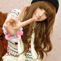 回忆的碎片在脑海挣扎_非主流伤感女生QQ头像