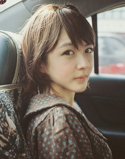 回眸一笑的感动_伤感女生QQ空间意境图片