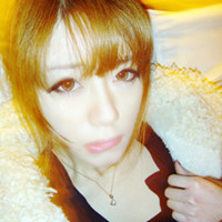 已没有足够的勇气来面对_性感女生QQ头像