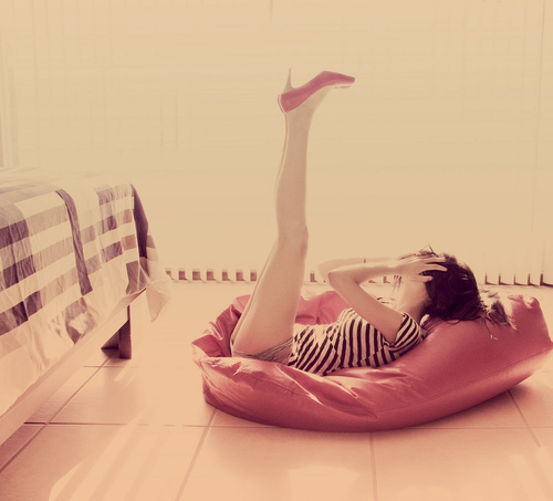 你的不安是我的噩梦_时尚个性温柔QQ空间女生图片