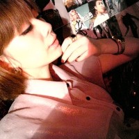 无法谅解自己的卑微_意境个性女生QQ头像