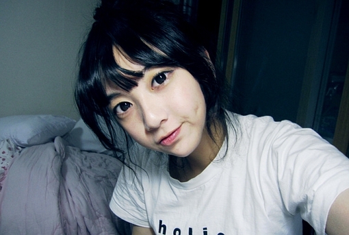 世界上有太多的悲哀_个性温柔的可爱女生QQ空间图片