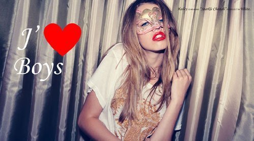 寂寞的人总是很辛苦_潮流时尚欧美女生QQ空间图片素材