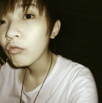 爱一个人就给他充裕的空间_潮流个性男生QQ头像