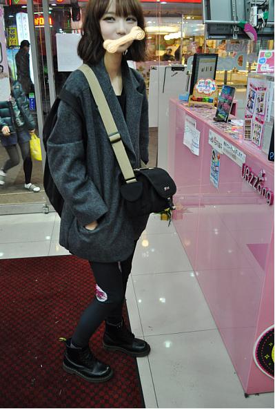 很多时候我都是偷偷的难过_唯美伤感QQ空间女生图片