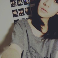 谁为谁放肆的哭泣_非主流唯美伤感女生QQ头像