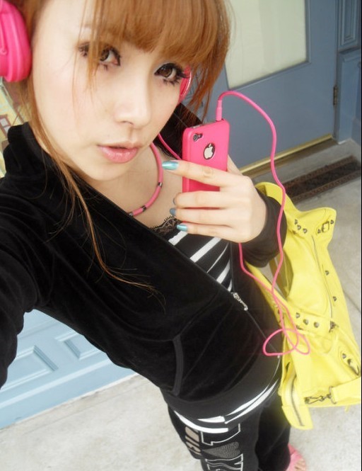 爱一个人不要吝啬承诺_时尚唯美漂亮的QQ空间女生图片