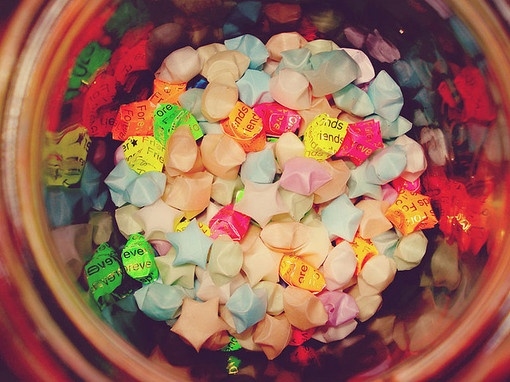 唯美淘气的意境QQ空间素材_只想做最真实的自己