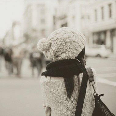 深爱也已是昨昔今非_意境漂亮女生QQ空间图片素材