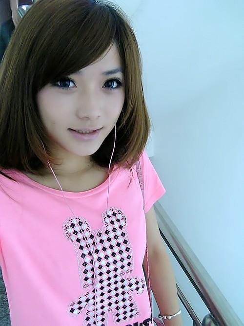 离开我就别安慰我_个性要强的时尚女生QQ空间图片