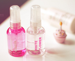 可爱浪漫女生饰品_推荐时尚潮流女生QQ空间素材