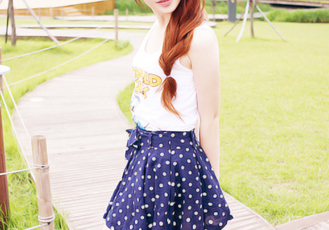 就这样任性下去_夏日潮流女生QQ空间装扮图片