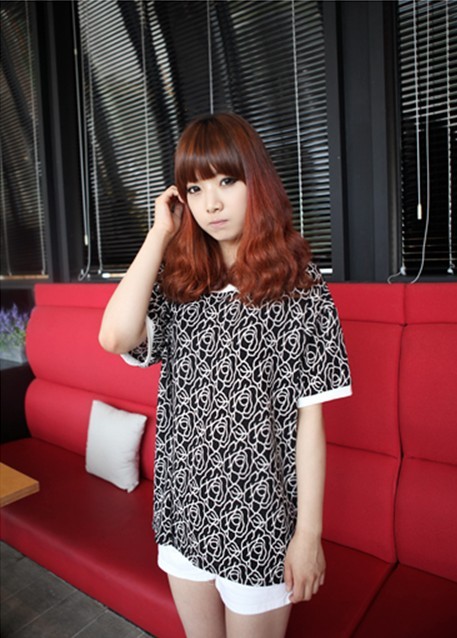 没有了爱情的姿态_可爱韩国MM潮流QQ空间图片素材