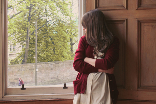 我把担心写在脸上_唯美意境欧美女生QQ空间图片素材