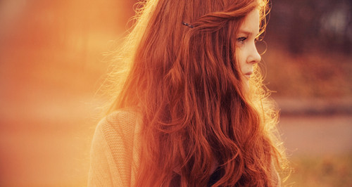 这个世界并不公平_沉溺过去的QQ空间意境女生图片