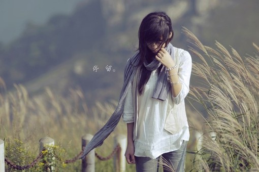 突然感觉你已触摸不到_超唯美意境的QQ空间签名图片