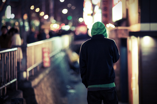 欧美风格的男生空间素材_爱情对我说是奢侈