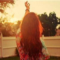 想要去旅行_清新亮丽的非主流女生头像