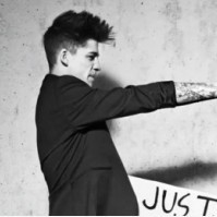 2022欧美情侣微信头像 你不懂心疼到窒息的感觉