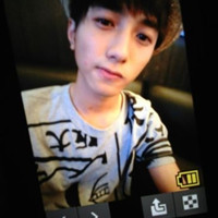 帅气的呆萌小正太微信头像 回不到的过去没人懂的孤寂