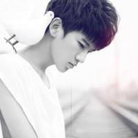 超拽帅气的男生微信头像2022 廉价的我也轮不到你打折