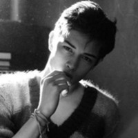 2022唯美帅气的微信男生头像 只要不放弃爱你就不算失恋