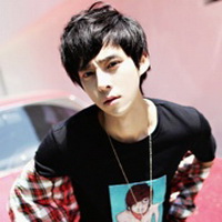 我们总是不经意的放开手_帅气时尚非主流男女微信头像