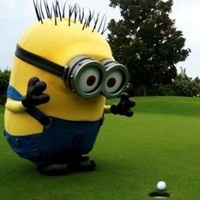 看到小黄人就开心.