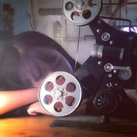 2022情侣头像一左一右 陪你搞怪惹你深爱