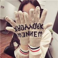 最新微博头像女生版 食了那么多言你饱了没有