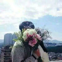 2022很火的情侣头像一男一女 爱的路上有你