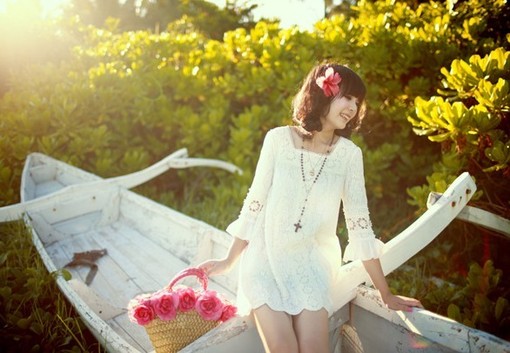 在思念的空间里不断徘徊_QQ空间女生图片