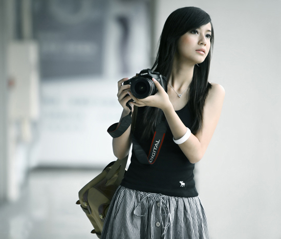 我总是在逃离爱情_不愿记忆的唯美女生QQ空间图片