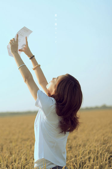 不想再听你解释过去的种种_爱情唯美的非主流QQ空间女生图片