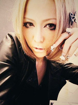 QQ空间女生素材