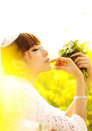 冠冕堂皇的离开何必找理由_青春阳光的意境女生QQ空间图片