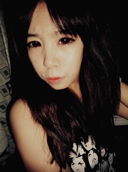 曾经的爱没有了迹象_个性时尚的非主流QQ空间女生图片