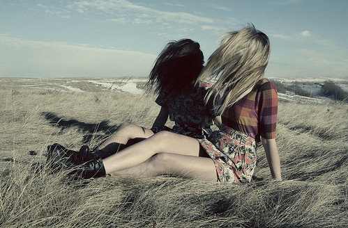 依赖你给的拥抱_欧美意境风格非主流QQ空间图片素材