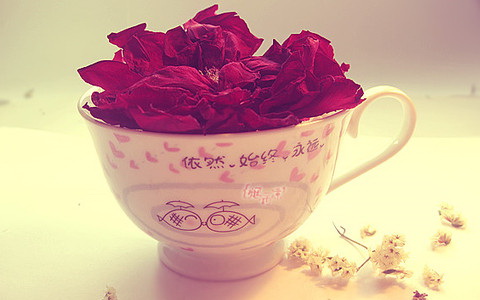 依赖你给的拥抱_欧美意境风格非主流QQ空间图片素材