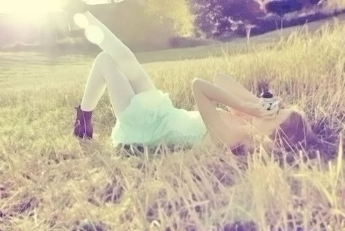 一直在回忆你温暖的怀抱_非主流意境唯美QQ空间图片素材