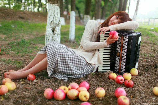 在错误的剧本中，最后剩惨淡的结局。