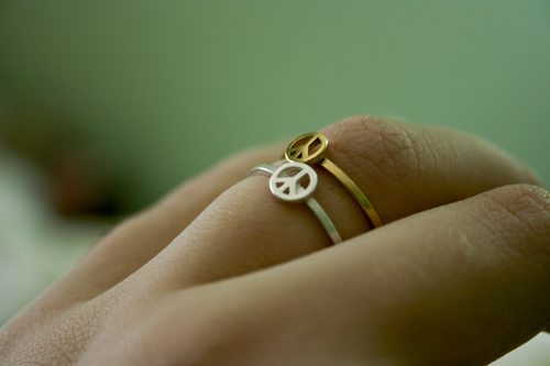 爱情让我恍惚_2011情人节戒指非主流QQ空间图片素材