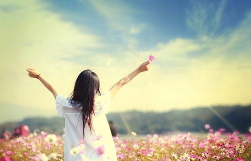 光鲜亮丽掩饰不了伤痕_个性唯美的非主流意境QQ空间图片素材