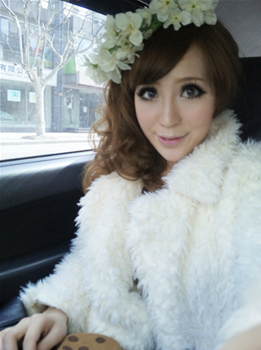 如今只能无奈的生活着_可爱唯美的田园风情女生QQ空间图片