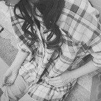 伤感黑白QQ头像 200×200