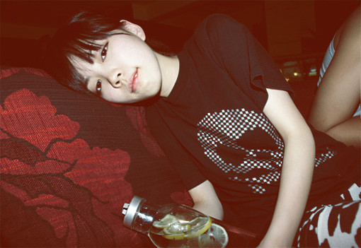 所谓的曾经就是幸福_简单好看的可爱女生QQ空间图片