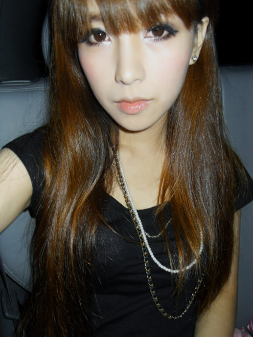 寻找遥不可及的安慰_时尚性感女生QQ空间图片