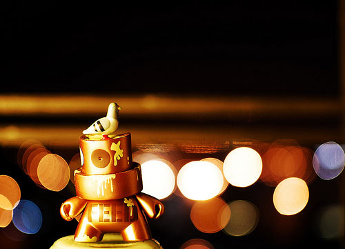 小心的收藏那段枯黄的记忆_独自徘徊的非主流意境QQ空间图片素材